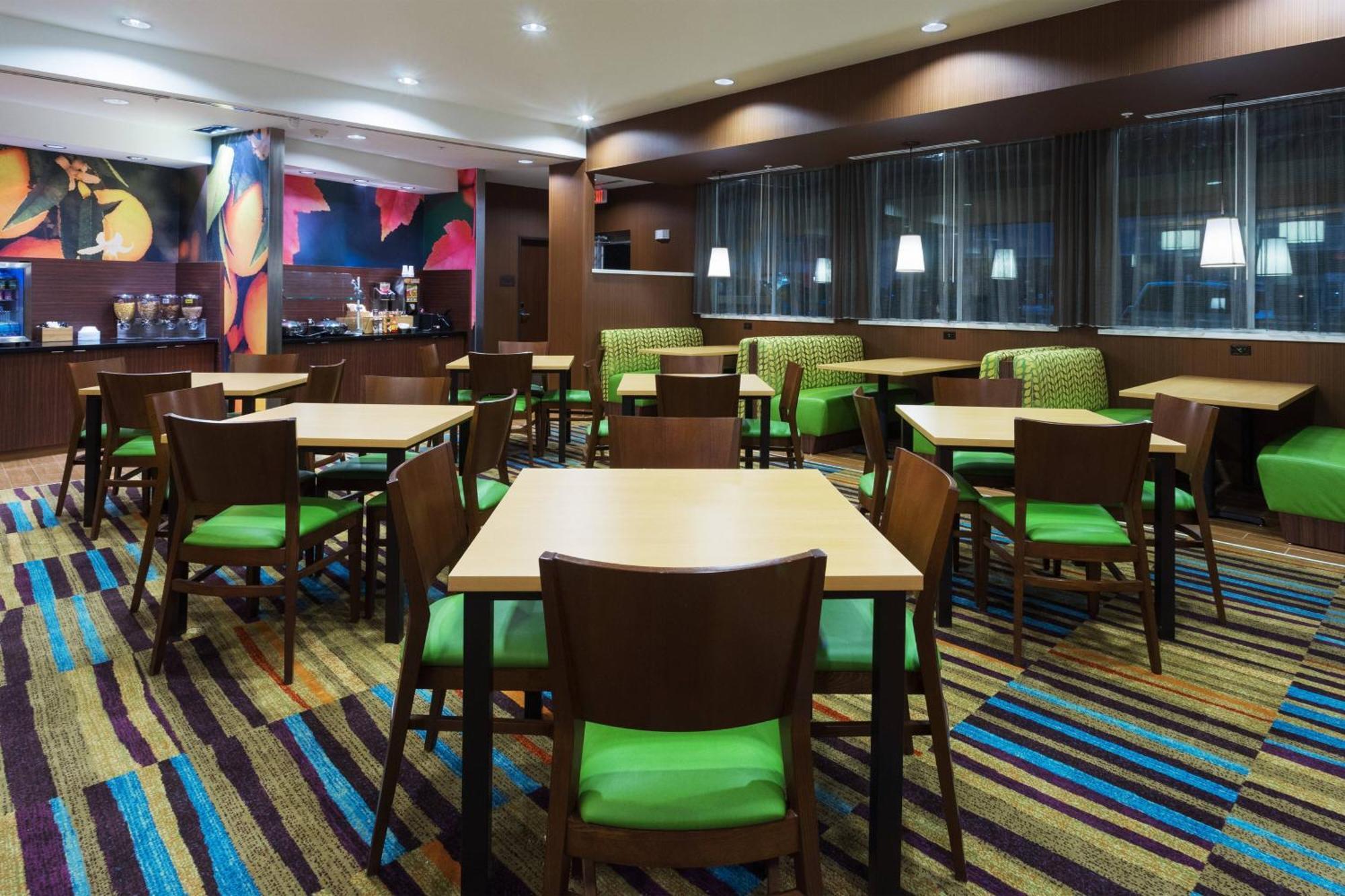 Fairfield Inn & Suites By Marriott Форт-Стоктон Екстер'єр фото