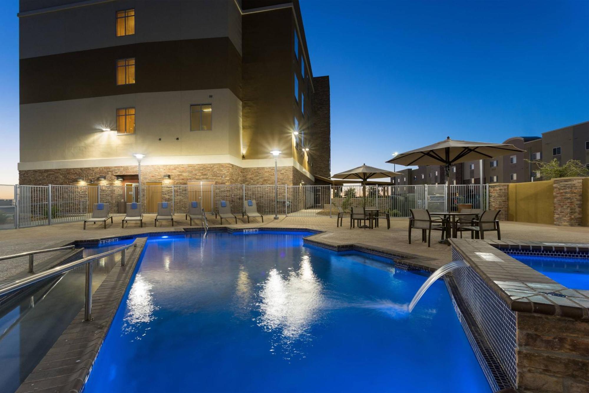 Fairfield Inn & Suites By Marriott Форт-Стоктон Екстер'єр фото
